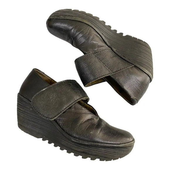 Fly London black leather wedge size 37 - Picture 1 of 10